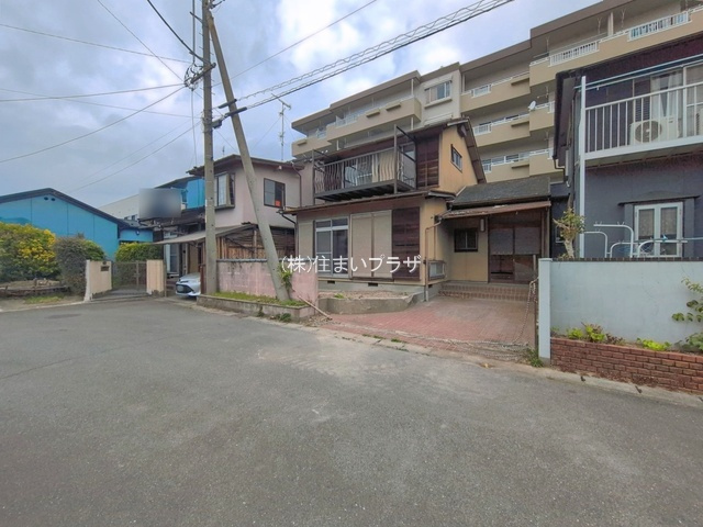 一宮市三条字小辰己1-11の土地の前面道路含む現地写真
