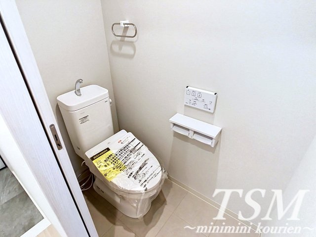 メゾンレヴナ木田町のトイレ