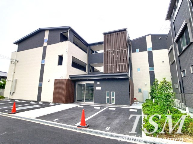 メゾンレヴナ木田町