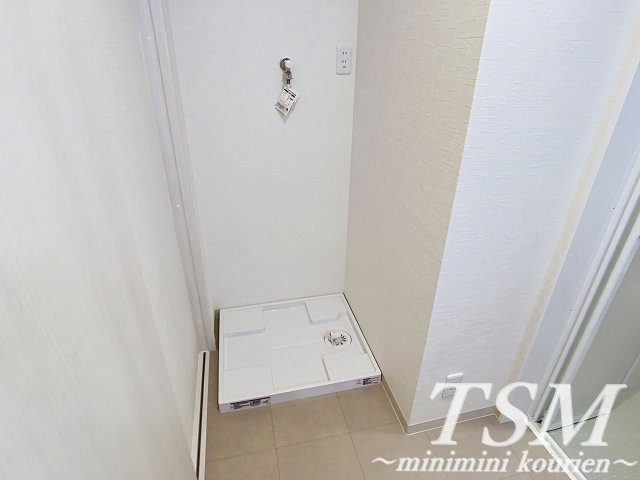 メゾンレヴナ木田町の設備|洗濯機置場