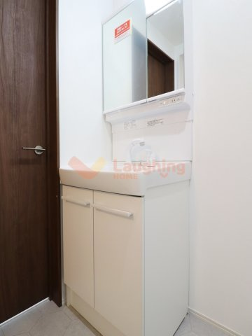 アベニール津福本町の独立洗面台|独立洗面台で身支度をすべて済ませてしまいましょう