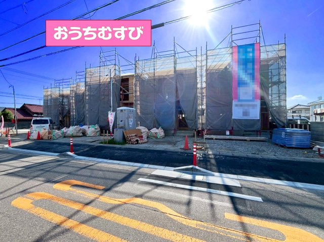 小牧市二重堀第3(全5棟)の前面道路含む現地写真