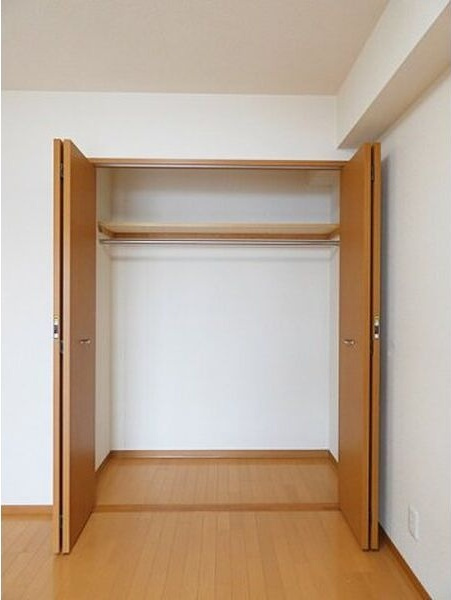 ラルジュ南分の収納