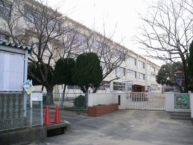 グランレジデンス　国府　Ｂ－Ⅰの周辺|国府幼稚園まで160m