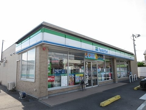 パークサイド前山　Ａの周辺|ファミリーマートさんまで1400m