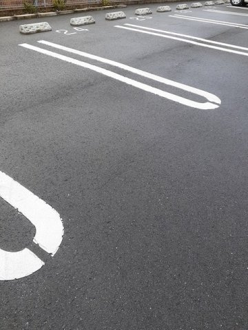 クラールプレディエＦの駐車場|駐車場です