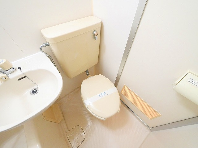 プチハイツ奈良のトイレ