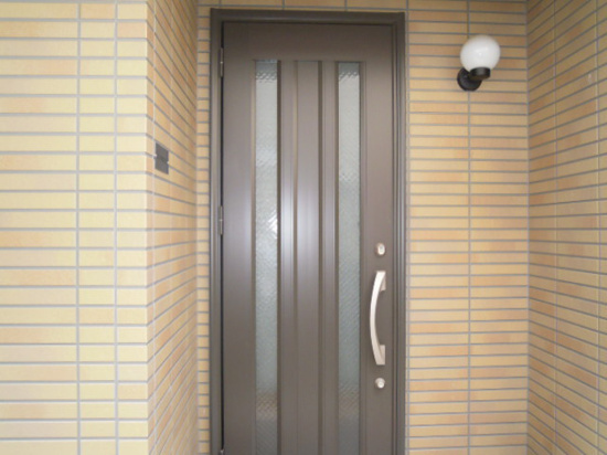ラフィネ西宮北口C棟・D棟のエントランス