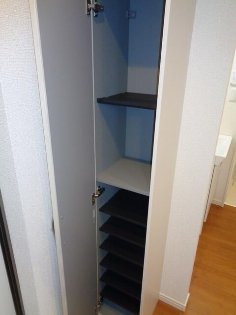 グランデ指扇の収納