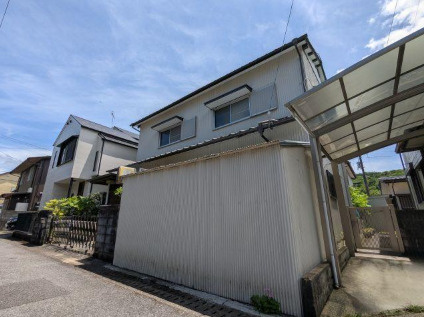 「部屋数の多い6DK」高知市朝倉丙　中古一戸建ての外観