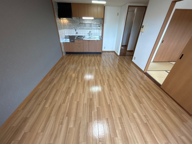 レジデンスコート東山の居間・リビング