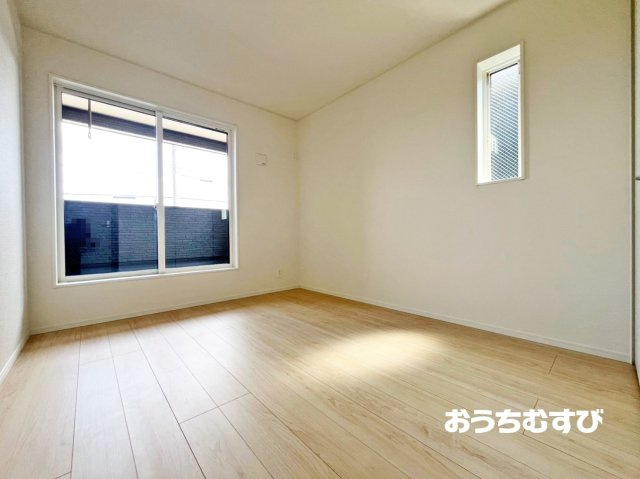 小牧市二重堀第3(全5棟)の前面道路含む現地写真