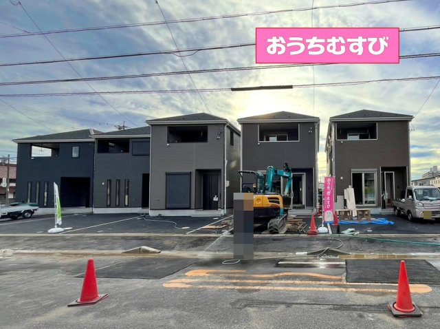 小牧市二重堀第3(全5棟)の駐車場