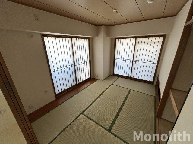 ロイヤルフラット壱番館の和室