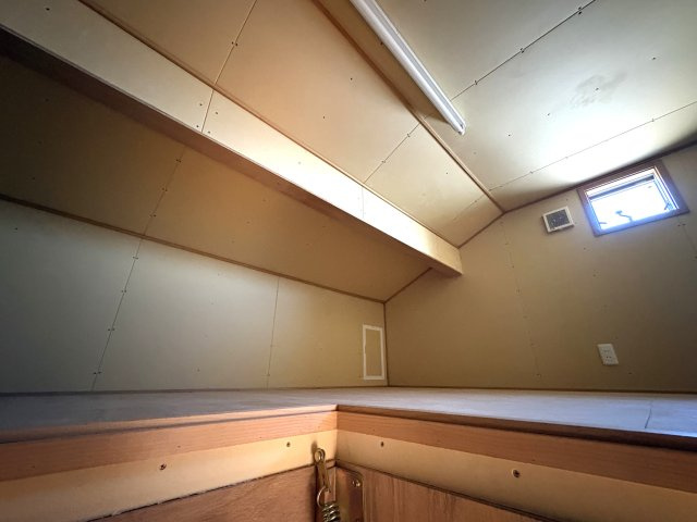 藤井寺市惣社２丁目の中古一戸建のその他|屋根裏収納庫の様子です。
