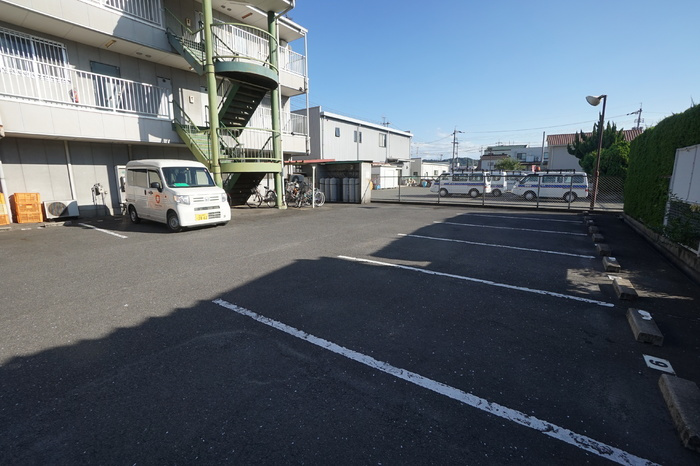 サンシティーの駐車場