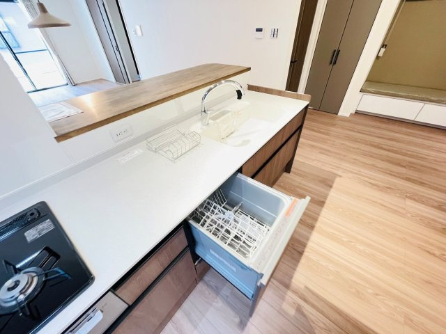 岡崎市上地6丁目　新築分譲住宅　全5棟　5号棟のキッチン|食器洗い乾燥機もついていて家事の時短になります♪