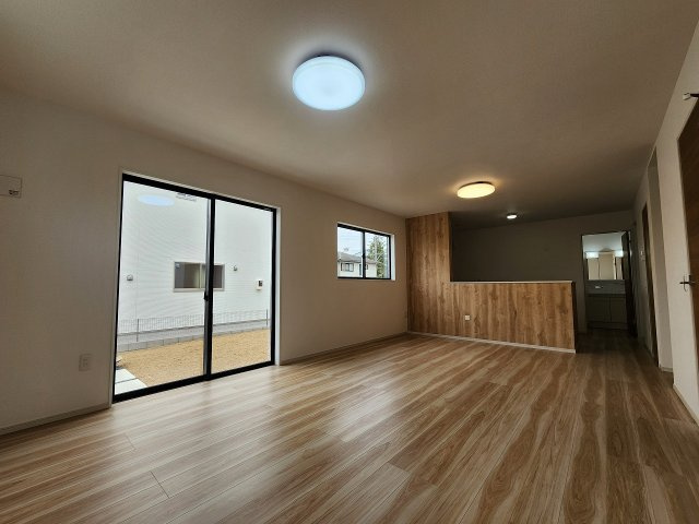 アーバンスタイルKIP高崎市島野町1期の居間・リビング|現地撮影