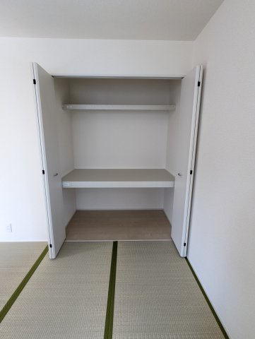 水戸市堀町　第23の独立洗面台|シャワー付き三面台ワイドな三面鏡～収納も充実～忙しい朝には心強いです～！！