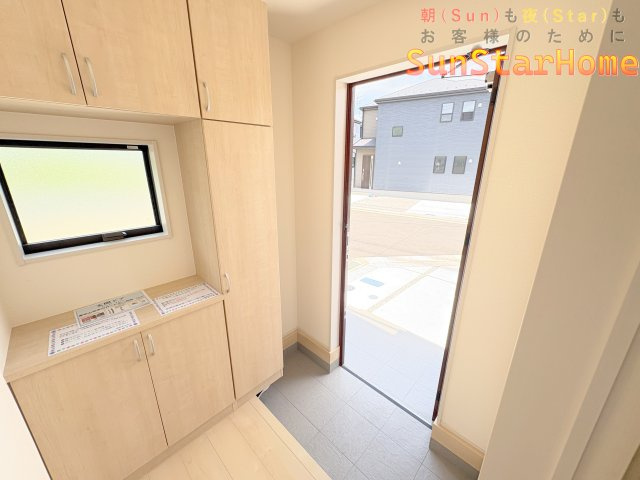 【サンスターホーム】青梅市今寺2丁目　新築12号棟の玄関