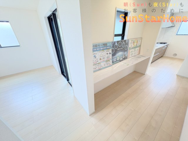 【サンスターホーム】青梅市今寺2丁目　新築12号棟の居間・リビング