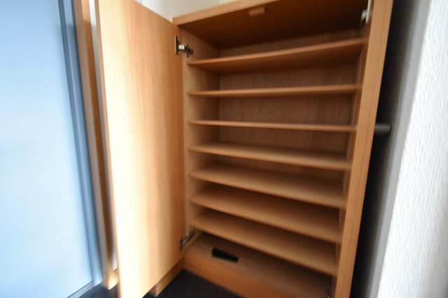 西宮市田中町の賃貸マンションの収納
