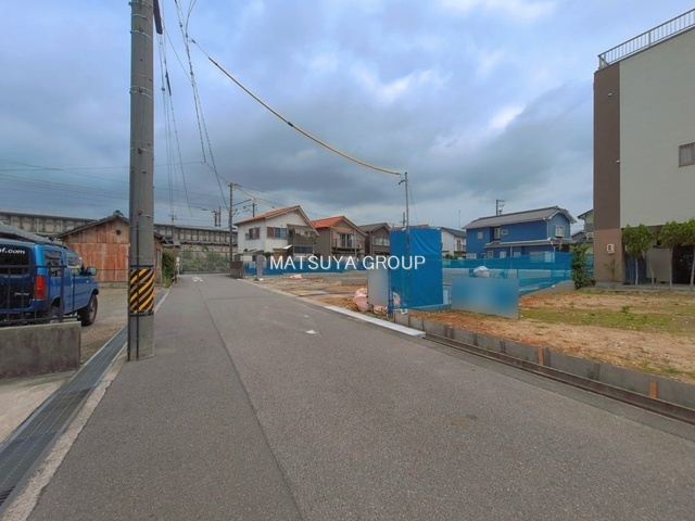 【前面道路含む現地写真】の画像