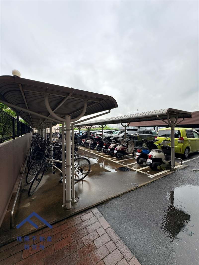 コアマンション下大利ネクステージの駐車場