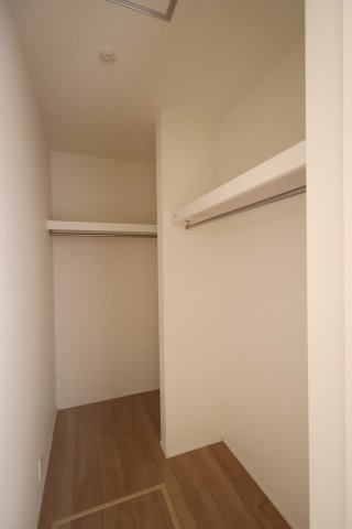 《仲介手数料無料》西区大字佐知川326-3新築一戸建てリナージュの収納