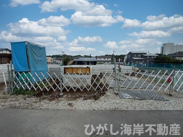 中郡大磯町国府本郷　新築戸建　全４棟の外観|7月25日撮影　建築中　現地外観