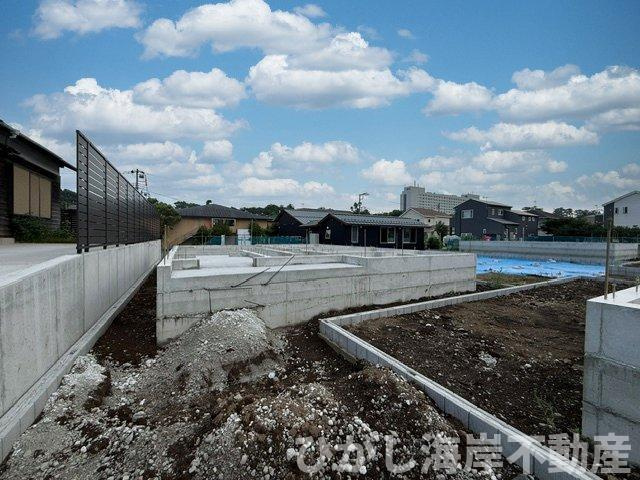 中郡大磯町国府本郷　新築戸建　全４棟の外観|7月25日撮影　建築中　現地外観