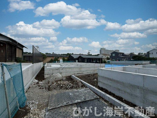 中郡大磯町国府本郷　新築戸建　全４棟の外観|7月25日撮影　建築中　現地外観