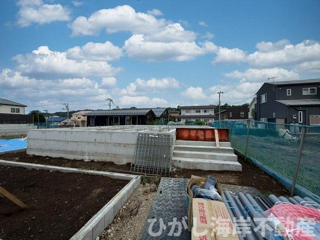 中郡大磯町国府本郷　新築戸建　全４棟の外観|7月25日撮影　建築中　現地外観