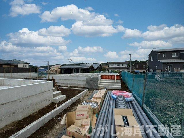 中郡大磯町国府本郷　新築戸建　全４棟の外観|7月25日撮影　建築中　現地外観