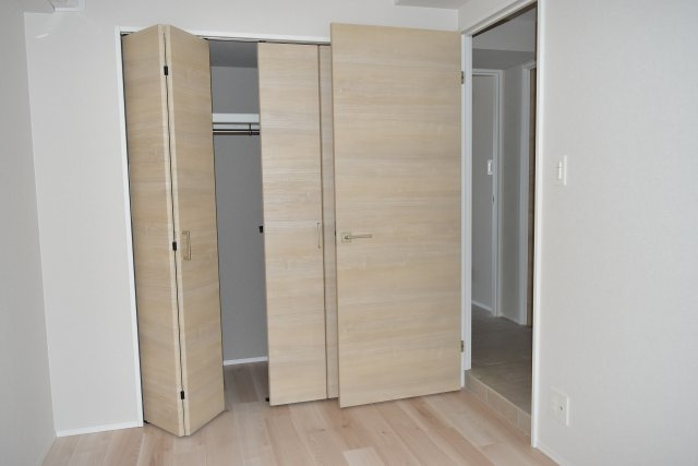 青梅市師岡町２丁目の中古マンションの収納