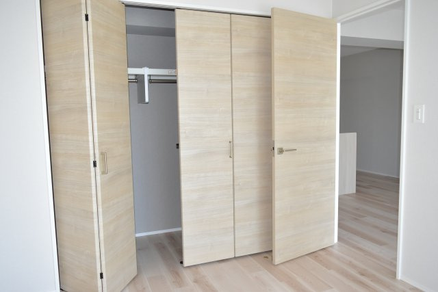 青梅市師岡町２丁目の中古マンションの収納
