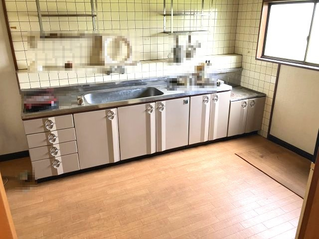 日高町鶴岡　中古戸建　13DK+Sのキッチン