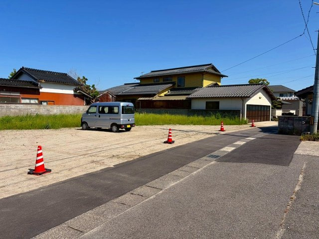 ■□境港市外江町売土地□■の外観|西側前面道路幅員約2.5ｍになります。
前面道路、下水道本管ございます。