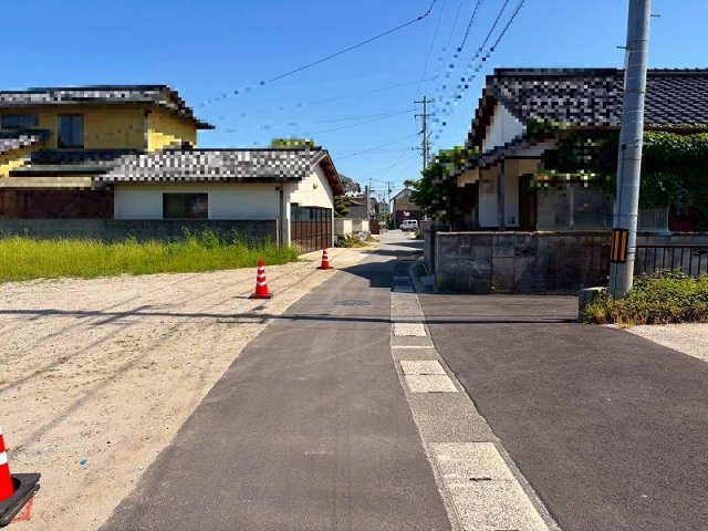 ■□境港市外江町売土地□■の外観|前面道路幅員約2.5ｍとなります。
見晴らしの良い立地となっております♪
