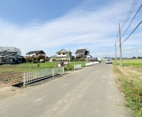 【土地】比企郡川島町戸守売地 A区画の前面道路含む現地写真