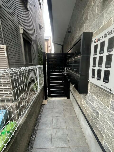Glanz東瑞江のエントランス