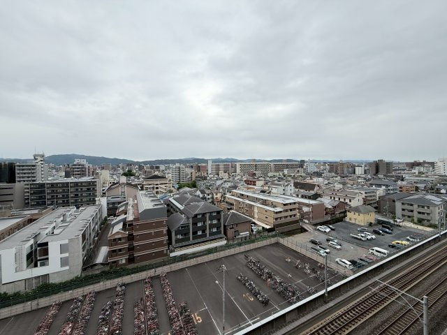ファミールガーデン二条駅前 東棟の展望