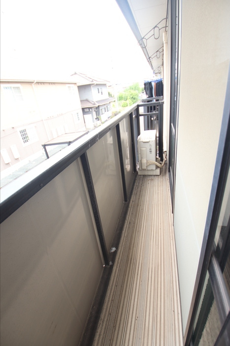 ハイライズ新涯　A棟のバルコニー