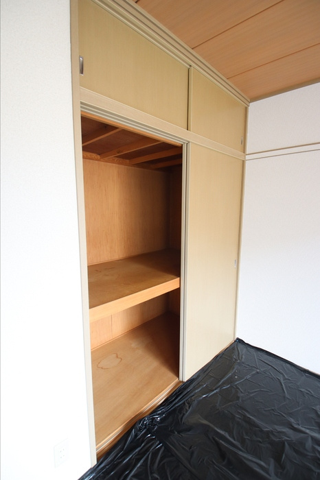 ハイライズ新涯　A棟の収納