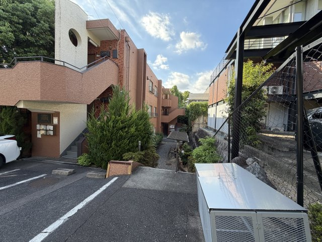 ライオンズマンション八事の駐輪場