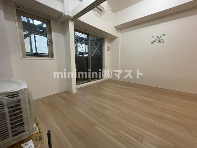 セレニテ谷町四丁目アリエの内装