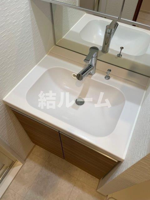 板橋区本町の賃貸マンションの洗面所