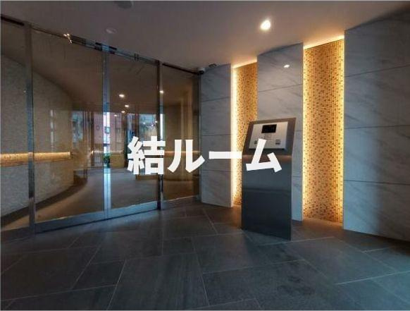 板橋区本町の賃貸マンションのエントランス