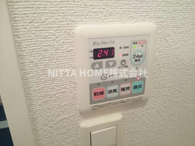 プレシャスコートの設備|浴室乾燥設備★