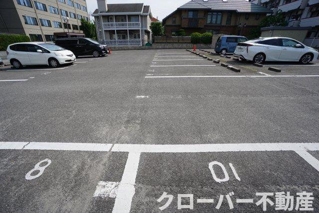コンフォート宇多津の駐車場